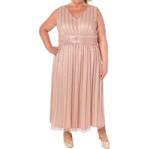 NWT Taylor Sleeveless Metallic Pleated Dress